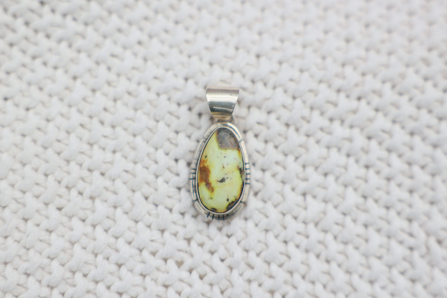 Palomino Pendant