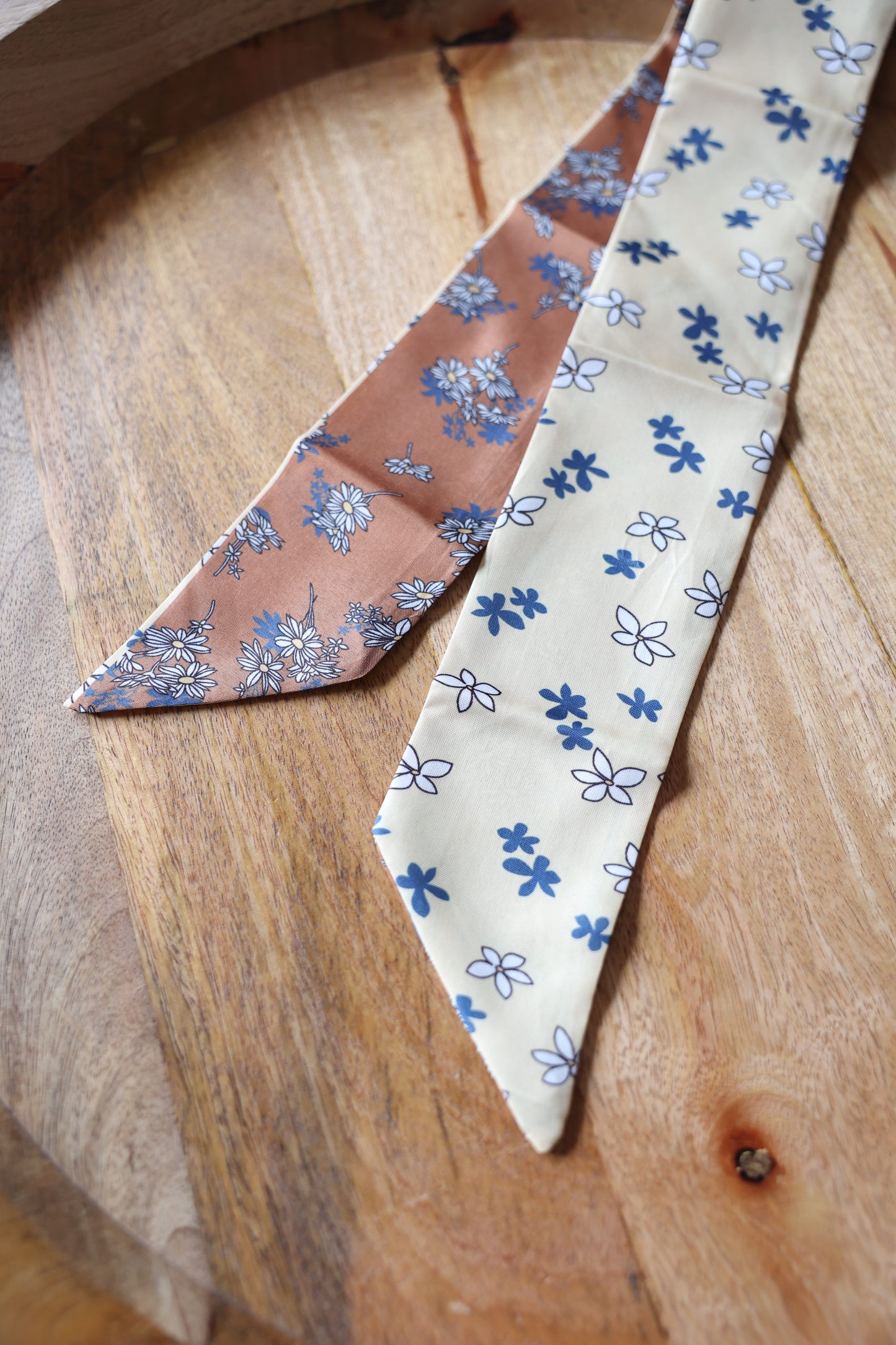 Reverse Flower Twilly