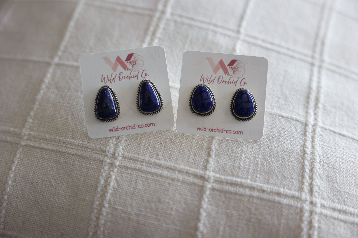 Lapis Studs
