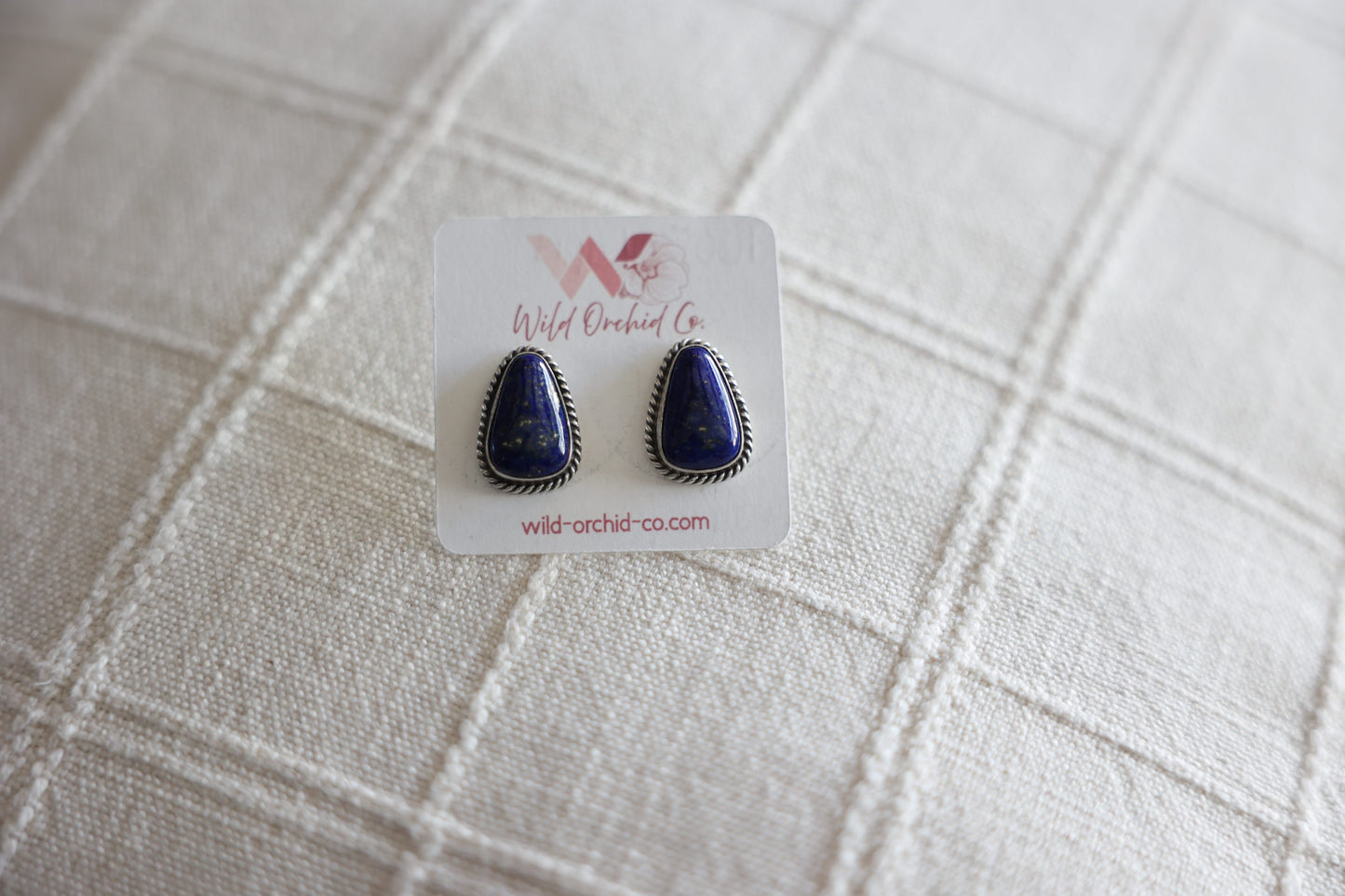 Lapis Studs