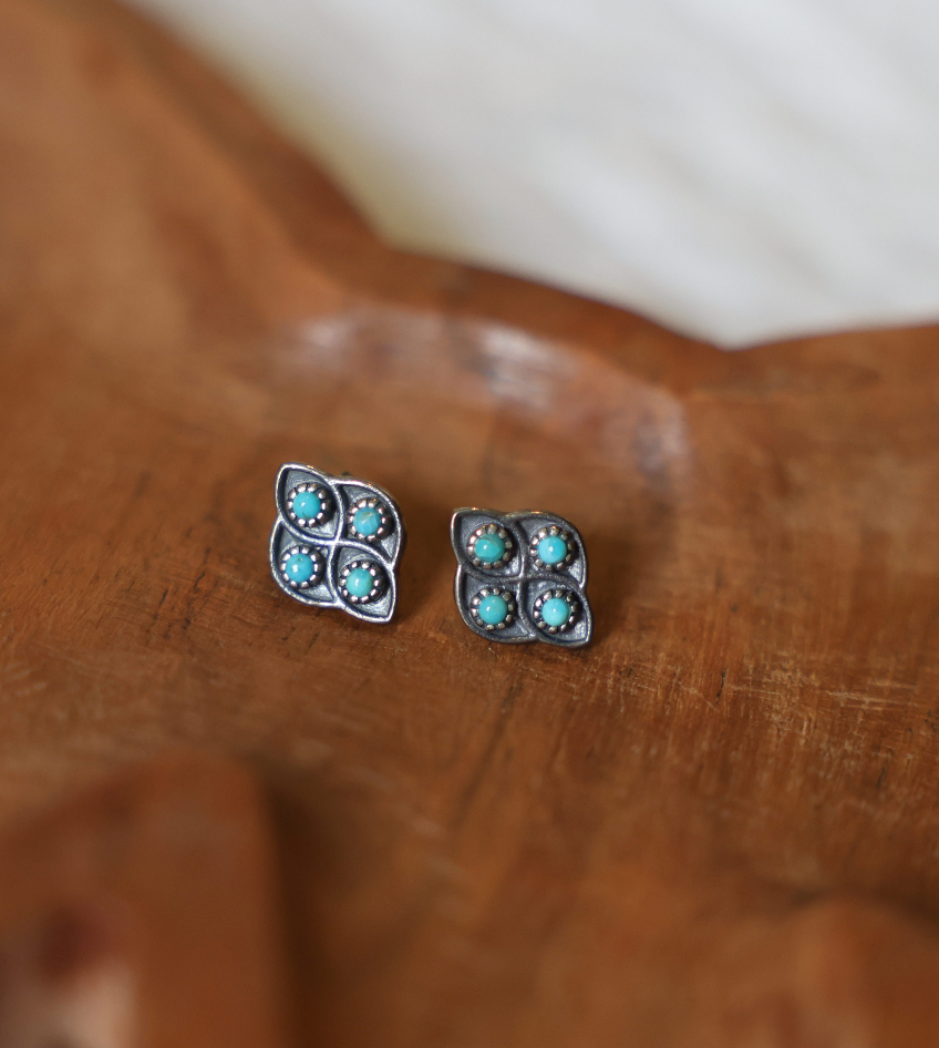 Isla Studs