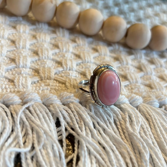 Brynn Pink Conch Ring